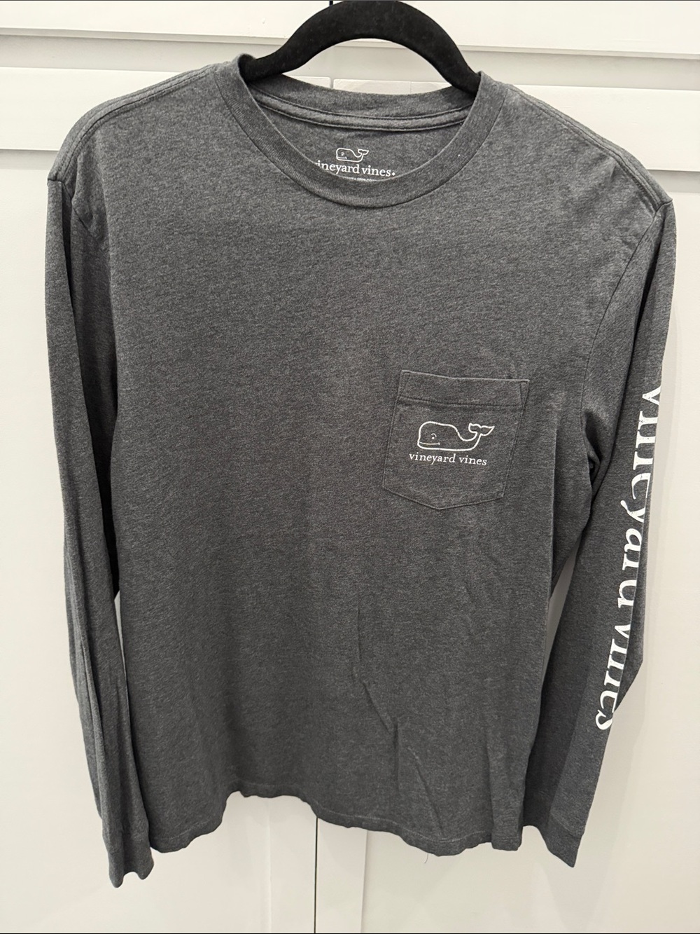 Vineyard Vines Mens Small Long Sleeve Whale Pocket T Shirt Gray Graphic Logo
